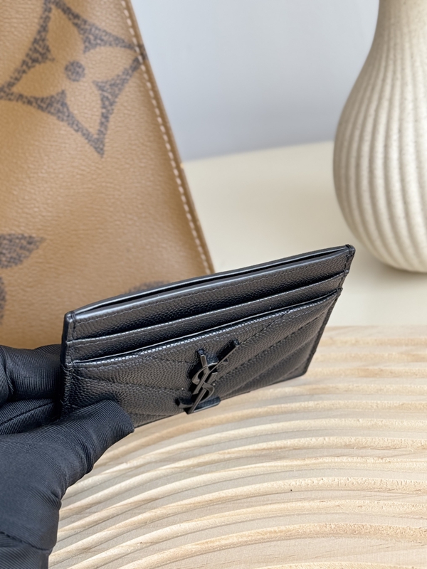 イヴサンローラン財布素材ディテール